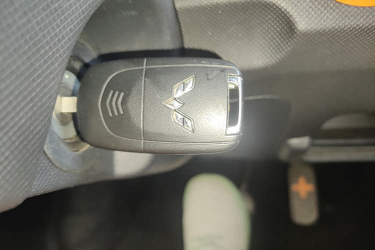 Used Wuling Hongguang MINIEV 2022 Zizai Version Lithium-NMC Vehicle Key