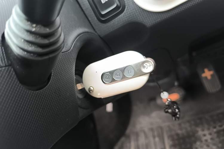 Used Wuling Hongguang MINIEV 2022 Enjoy Edition Lithium Iron Phosphate Vehicle Key
