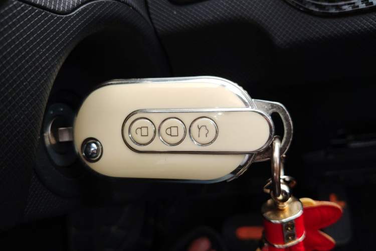 Used Wuling Hongguang MINIEV 2022 Zizai Version Lithium-NMC Vehicle Key