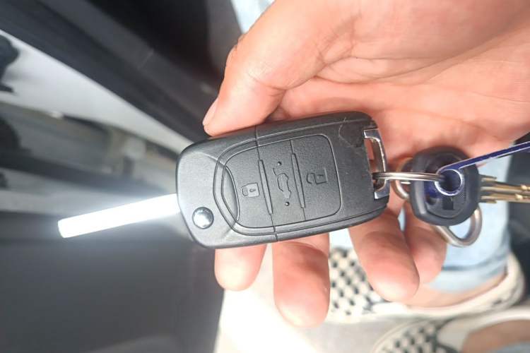 Used Wuling Hongguang MINIEV 2022 Easy Version Lithium Iron Phosphate Vehicle Key