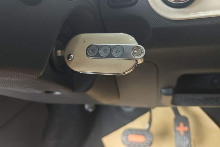 Used Wuling Hongguang MINIEV 2022 Enjoy Edition Lithium-Ion Battery Vehicle Key
