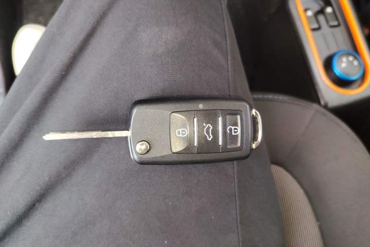 Used Wuling Hongguang MINIEV 2022 Enjoy Edition Lithium Iron Phosphate Vehicle Key
