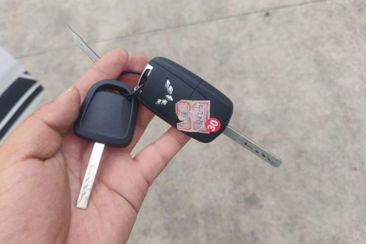 Used Wuling Hongguang MINIEV 2022 Easy Version Lithium Iron Phosphate Vehicle Key