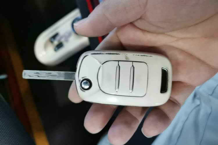 Used Wuling Hongguang MINIEV 2022 Easy Version Lithium Iron Phosphate Vehicle Key