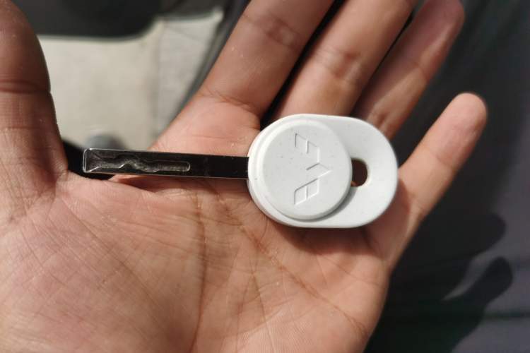 Used Wuling Hongguang MINIEV 2022 Macaron Fashion Edition Lithium-Nickel-Cobalt-Alpha-oxide Vehicle Key