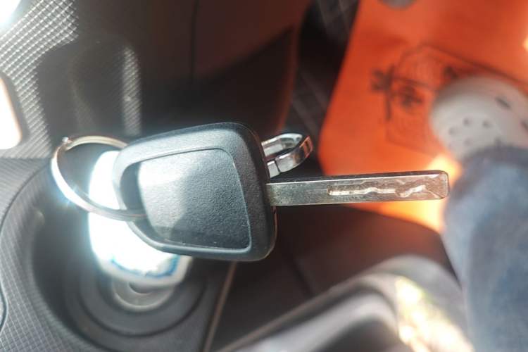 Used Wuling Hongguang MINIEV 2022 Zizai Version Lithium Iron Phosphate Vehicle Key