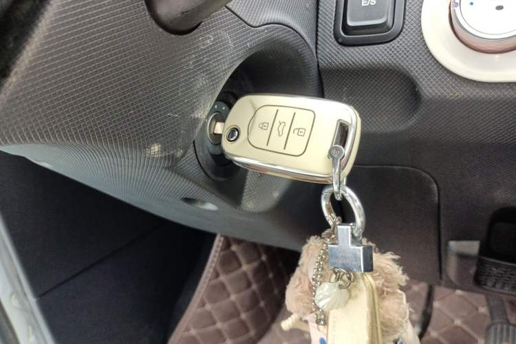 Used Wuling Hongguang MINIEV 2022 Easy Version Lithium Iron Phosphate Vehicle Key