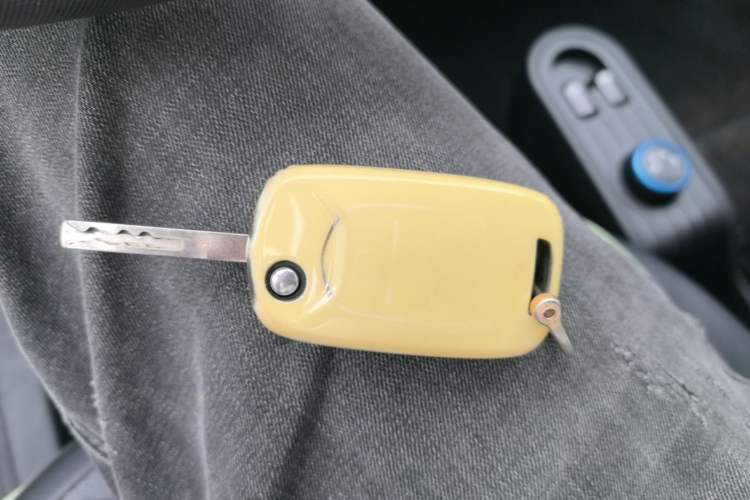 Used Wuling Hongguang MINIEV 2022 Easy Version Lithium Iron Phosphate Vehicle Key