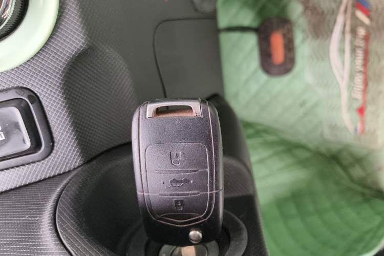 Used Wuling Hongguang MINIEV 2022 Easy Version Lithium Iron Phosphate Vehicle Key