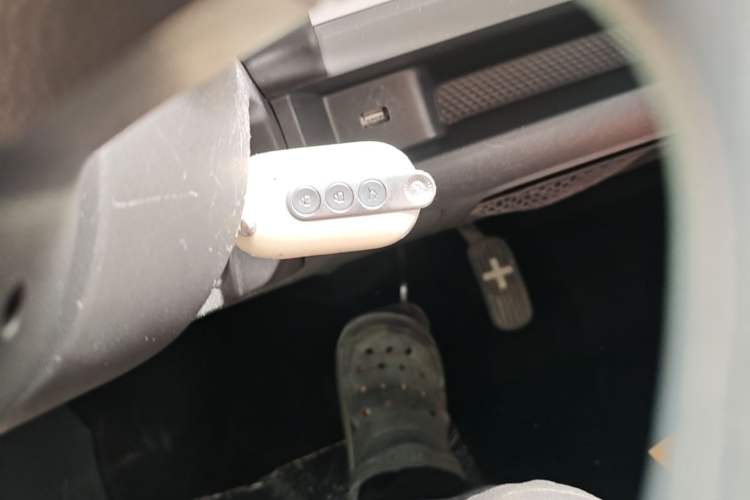 Used Wuling Hongguang MINIEV 2022 GAMEBOY 300km Enthusiast Model with Lithium Iron Phosphate Vehicle Key