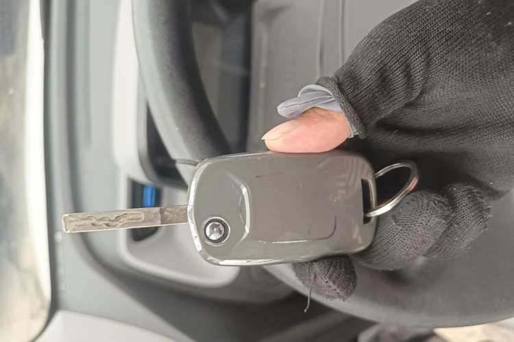 Used Wuling Hongguang MINIEV 2022 Easy Version Lithium Iron Phosphate Vehicle Key