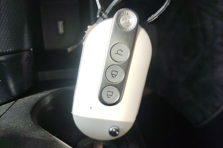 Used Wuling Hongguang MINIEV 2022 GAMEBOY 200km Gaming Edition with Lithium Iron Phosphate Vehicle Key