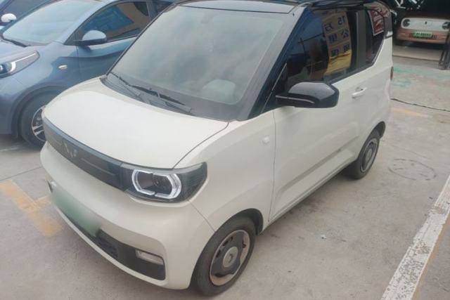 Ojetý Wuling Hongguang MINIEV 2022 Macaron Premium Model – Lithium Iron Phosphate