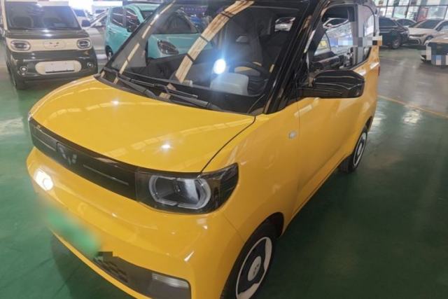Used Wuling Hongguang MINIEV 2022 Macaron Premium Model – Lithium Ternary Battery