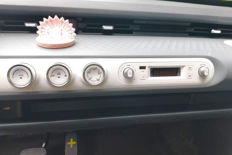 Used Wuling Hongguang MINIEV 2022 GAMEBOY 200km Gaming Edition with Lithium Iron Phosphate Audio And AC Panel