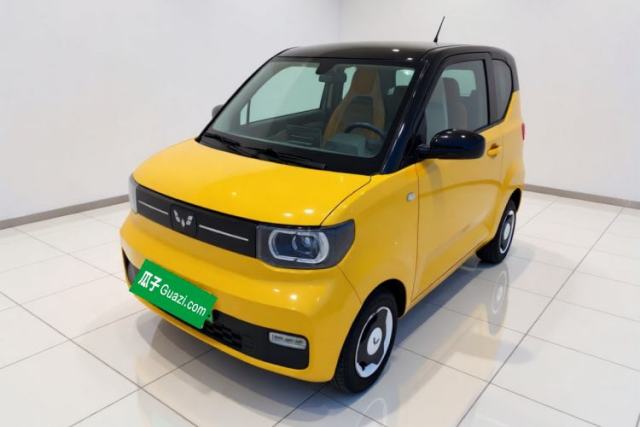 Ojetý Wuling Hongguang MINIEV 2022 Macaron Premium Model – Lithium Iron Phosphate
