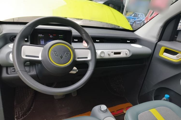 Used Wuling Hongguang MINIEV 2022 GAMEBOY 200km Gaming Edition with Lithium Iron Phosphate Center Console