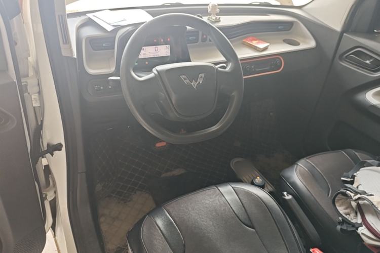 Used Wuling Hongguang MINIEV 2022 Zizai Version Lithium Iron Phosphate Center Console