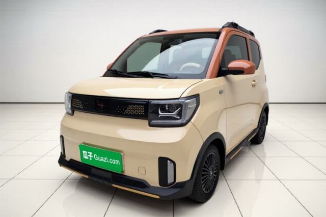Ojetý Wuling Hongguang MINIEV 2022 GAMEBOY 300km Enthusiast Model with Lithium Iron Phosphate