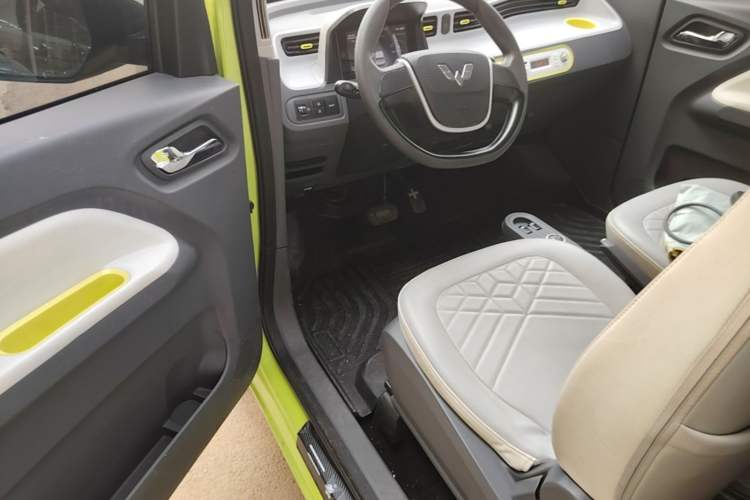 Used Wuling Hongguang MINIEV 2022 Macaron-Color Edition Lithium Iron Phosphate Driver Seat