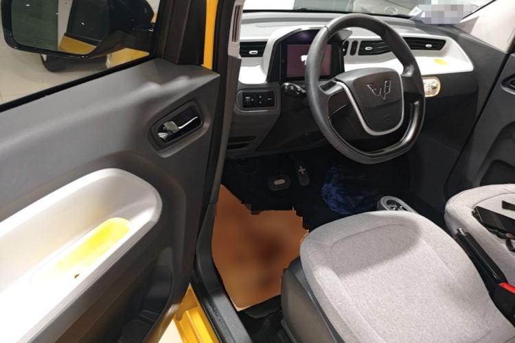 Used Wuling Hongguang MINIEV 2022 Macaron Fashion Model Lithium Iron Phosphate Driver Seat