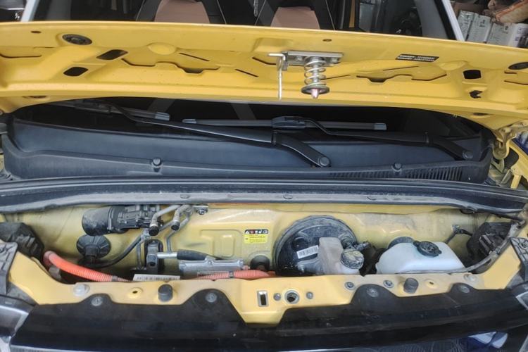 Used Wuling Hongguang MINIEV 2022 Macaron Premium Model – Lithium Iron Phosphate Engine Bay