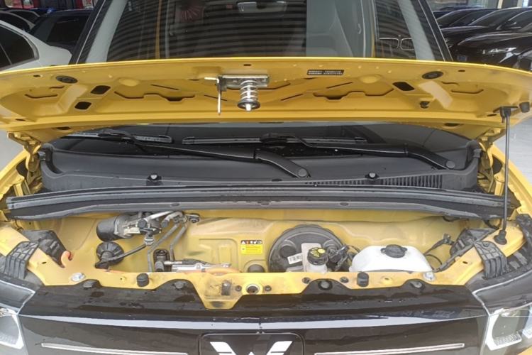 Used Wuling Hongguang MINIEV 2022 Macaron Premium Model – Lithium Iron Phosphate Engine Bay