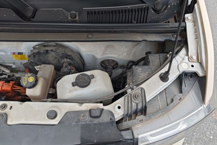 Used Wuling Hongguang MINIEV 2022 GAMEBOY 300km Enthusiast Model with Lithium Iron Phosphate Engine Bay Left