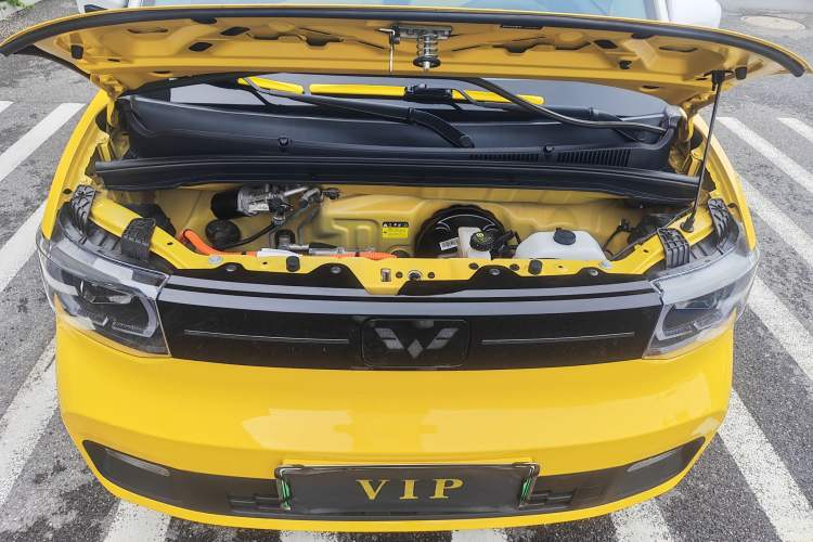 Used Wuling Hongguang MINIEV 2022 Macaron Premium Model – Lithium Iron Phosphate Engine Bay