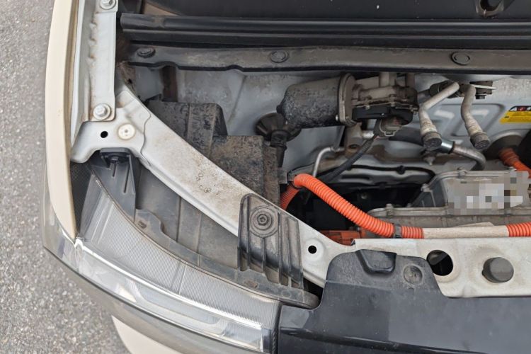 Used Wuling Hongguang MINIEV 2022 GAMEBOY 300km Enthusiast Model with Lithium Iron Phosphate Engine Bay Right