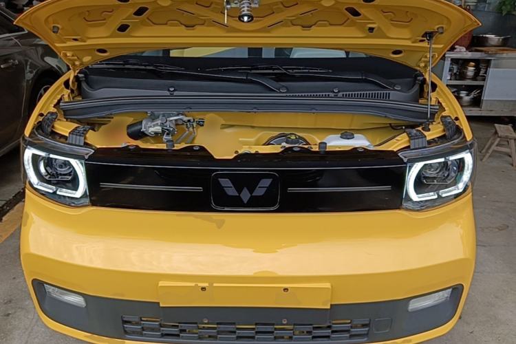 Used Wuling Hongguang MINIEV 2022 Macaron Premium Model – Lithium Iron Phosphate Engine Bay