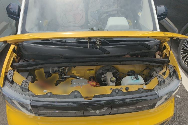 Used Wuling Hongguang MINIEV 2022 Macaron Premium Model – Lithium Ternary Battery Engine Bay
