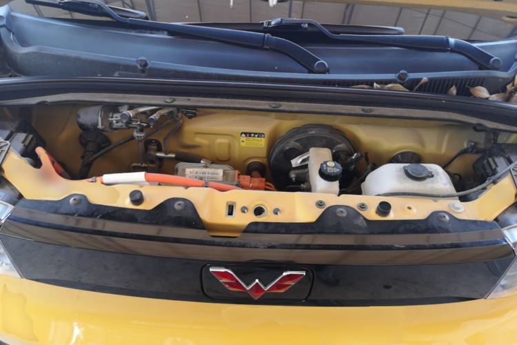 Used Wuling Hongguang MINIEV 2022 Macaron Premium Model – Lithium Ternary Battery Engine Bay