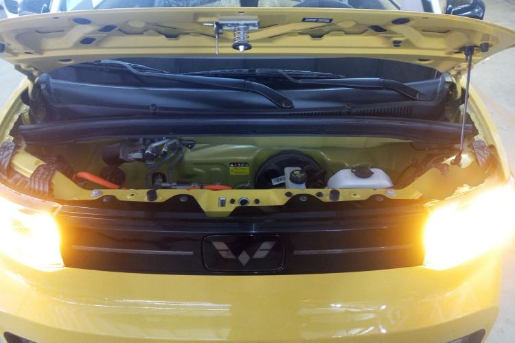 Used Wuling Hongguang MINIEV 2022 Macaron Premium Model – Lithium Iron Phosphate Engine Bay