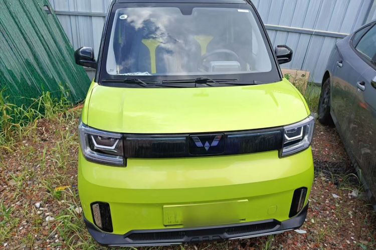 Used Wuling Hongguang MINIEV 2022 GAMEBOY 200km Gaming Edition with Lithium Iron Phosphate Exterior 1