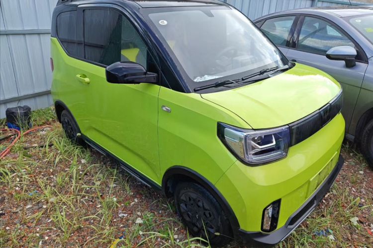 Used Wuling Hongguang MINIEV 2022 GAMEBOY 200km Gaming Edition with Lithium Iron Phosphate Exterior 2