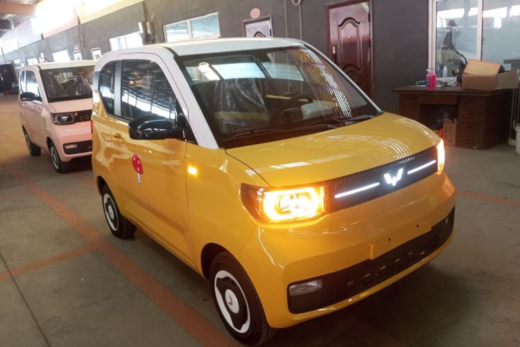 Used Wuling Hongguang MINIEV 2022 Macaron Premium Model – Lithium Iron Phosphate Exterior 2