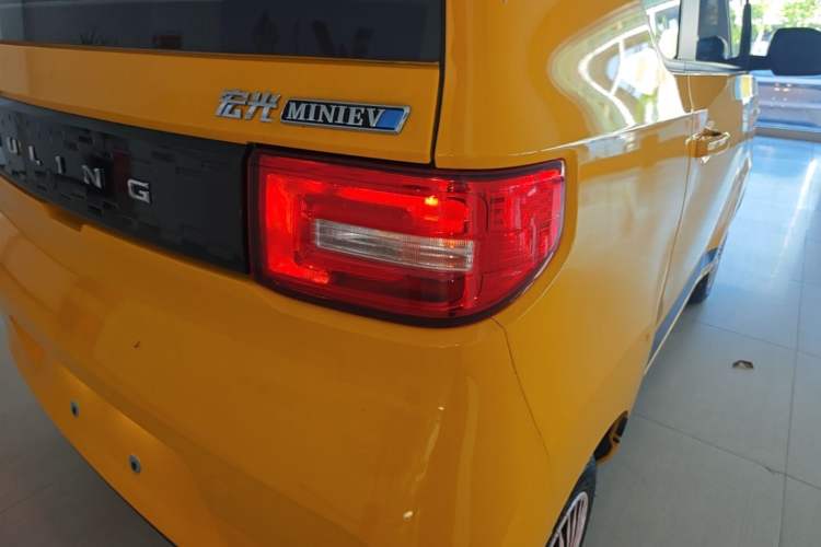 Used Wuling Hongguang MINIEV 2022 Zizai Version Lithium-NMC Exterior 3