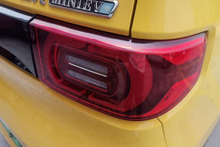 Used Wuling Hongguang MINIEV 2022 Macaron Premium Model – Lithium Iron Phosphate Exterior 3