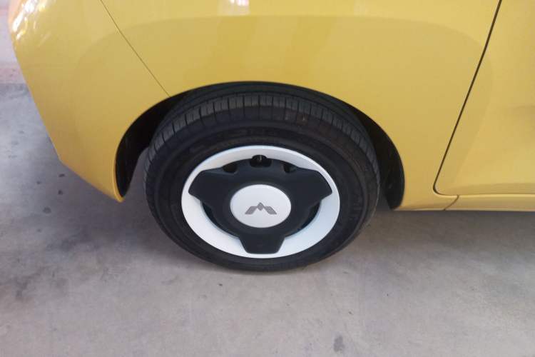 Used Wuling Hongguang MINIEV 2022 Macaron Premium Model – Lithium Iron Phosphate Exterior 7