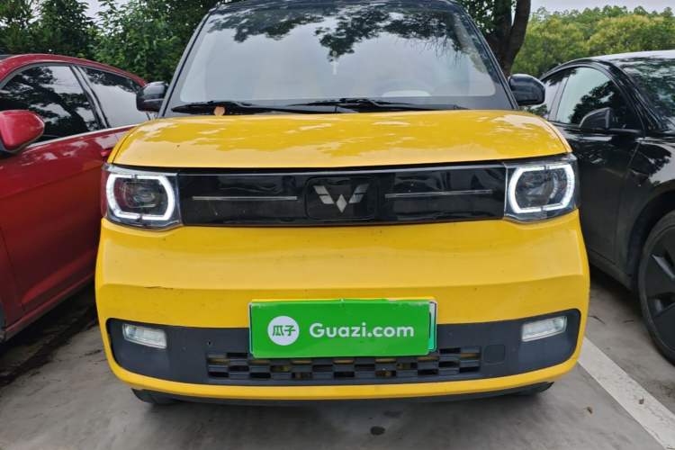 Used Wuling Hongguang MINIEV 2022 Macaron Fashion Model Lithium Iron Phosphate Front