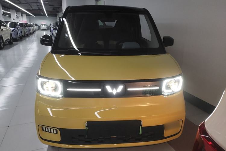 Used Wuling Hongguang MINIEV 2022 Macaron Premium Model – Lithium Ternary Battery Front