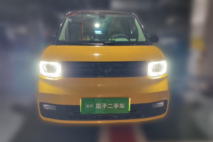 Used Wuling Hongguang MINIEV 2022 Macaron Fashion Model Lithium Iron Phosphate Front