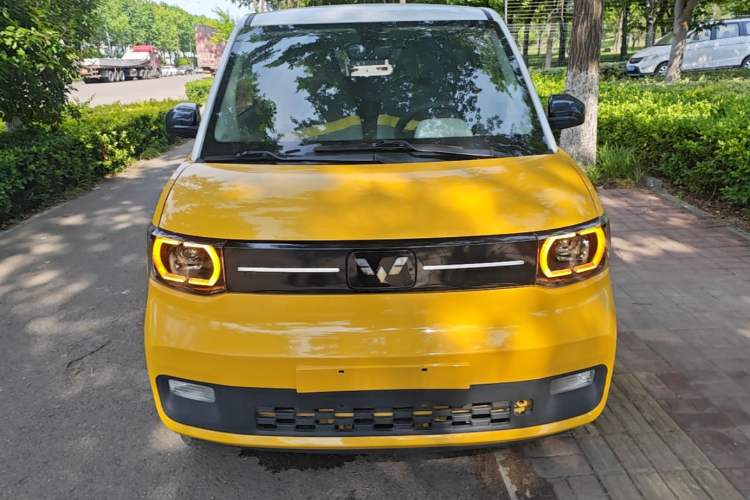 Used Wuling Hongguang MINIEV 2022 Macaron Fashion Model Lithium Iron Phosphate Front