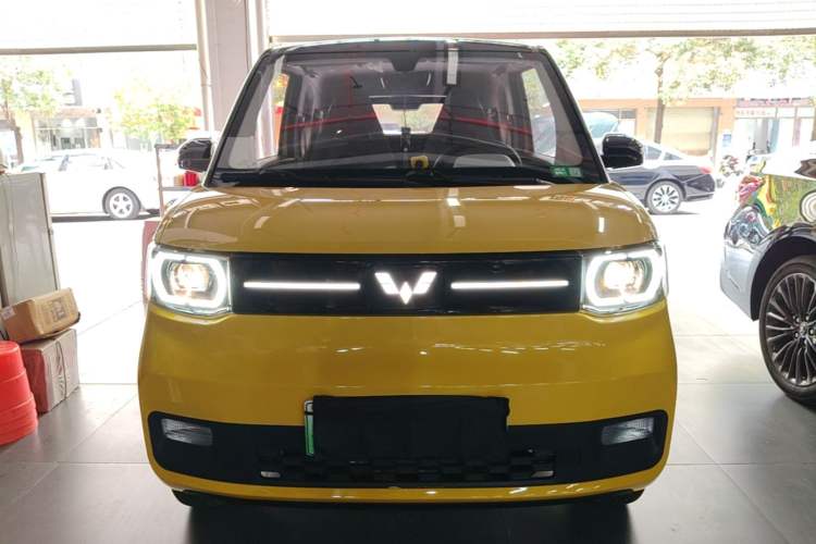 Used Wuling Hongguang MINIEV 2022 Macaron Fashion Model Lithium Iron Phosphate Front