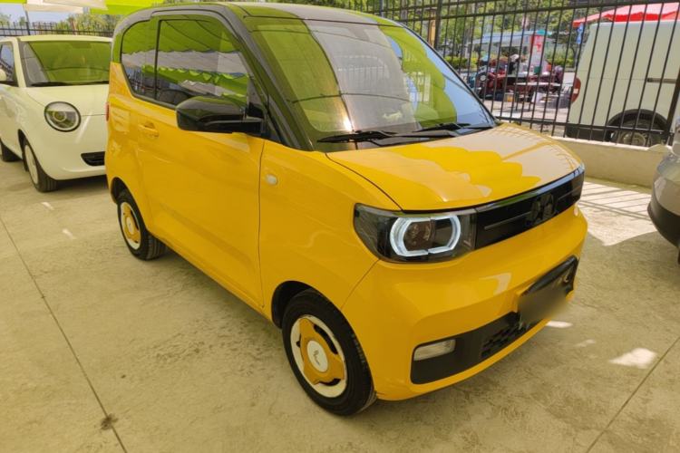 Used Wuling Hongguang MINIEV 2022 Macaron Premium Model – Lithium Iron Phosphate Front Right 45 Deg