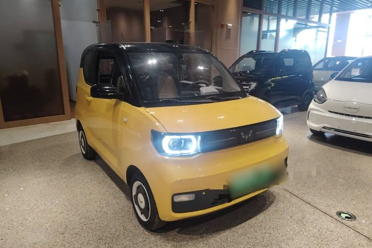 Used Wuling Hongguang MINIEV 2022 Macaron Premium Model – Lithium Ternary Battery Front Right 45 Deg