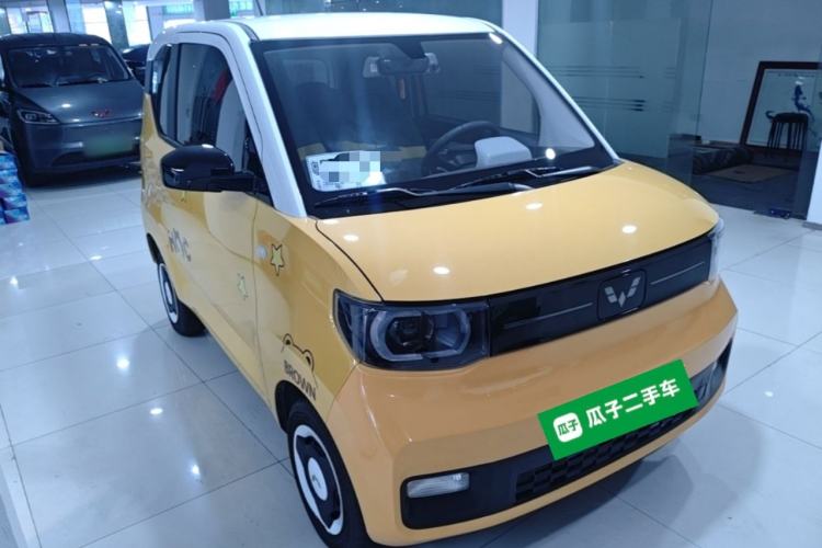 Used Wuling Hongguang MINIEV 2022 Macaron Fashion Model Lithium Iron Phosphate Front Right 45 Deg