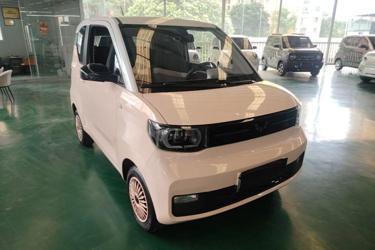 Used Wuling Hongguang MINIEV 2022 Macaron Premium Model – Lithium Iron Phosphate Front Right 45 Deg