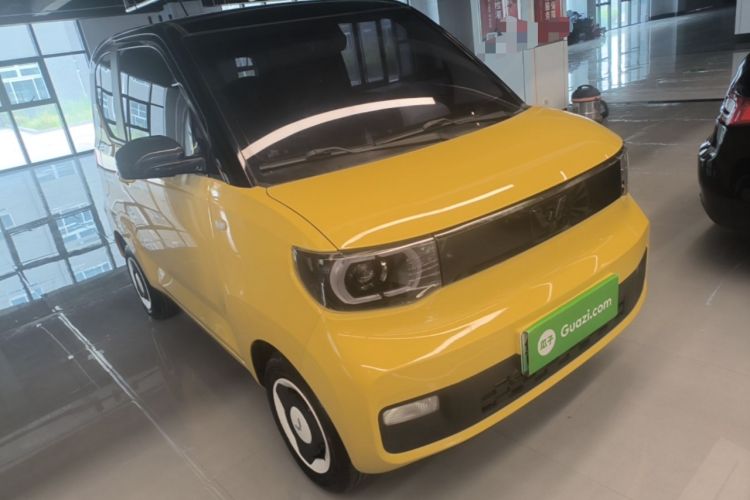 Used Wuling Hongguang MINIEV 2022 Zizai Version Lithium Iron Phosphate Front Right 45 Deg